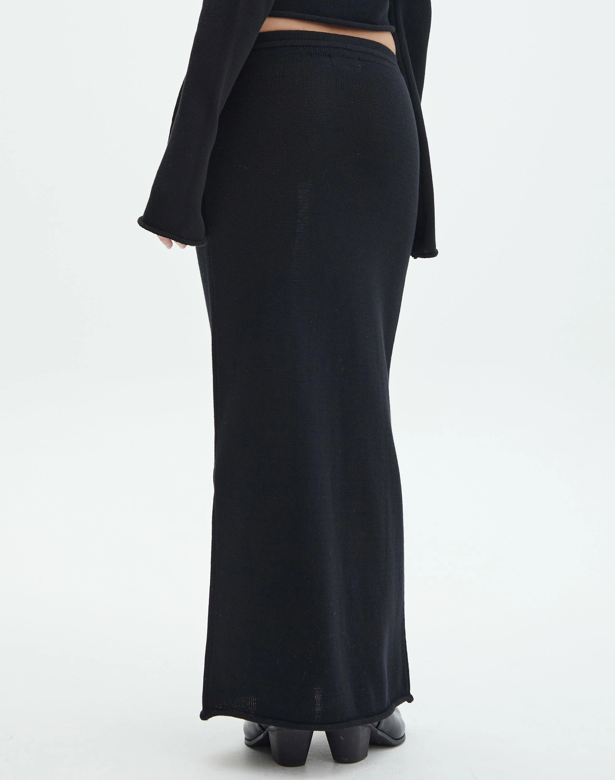 Tie Waist Knit Maxi Skirt 5 Tie Waist Knit Maxi Skirt - Image 3