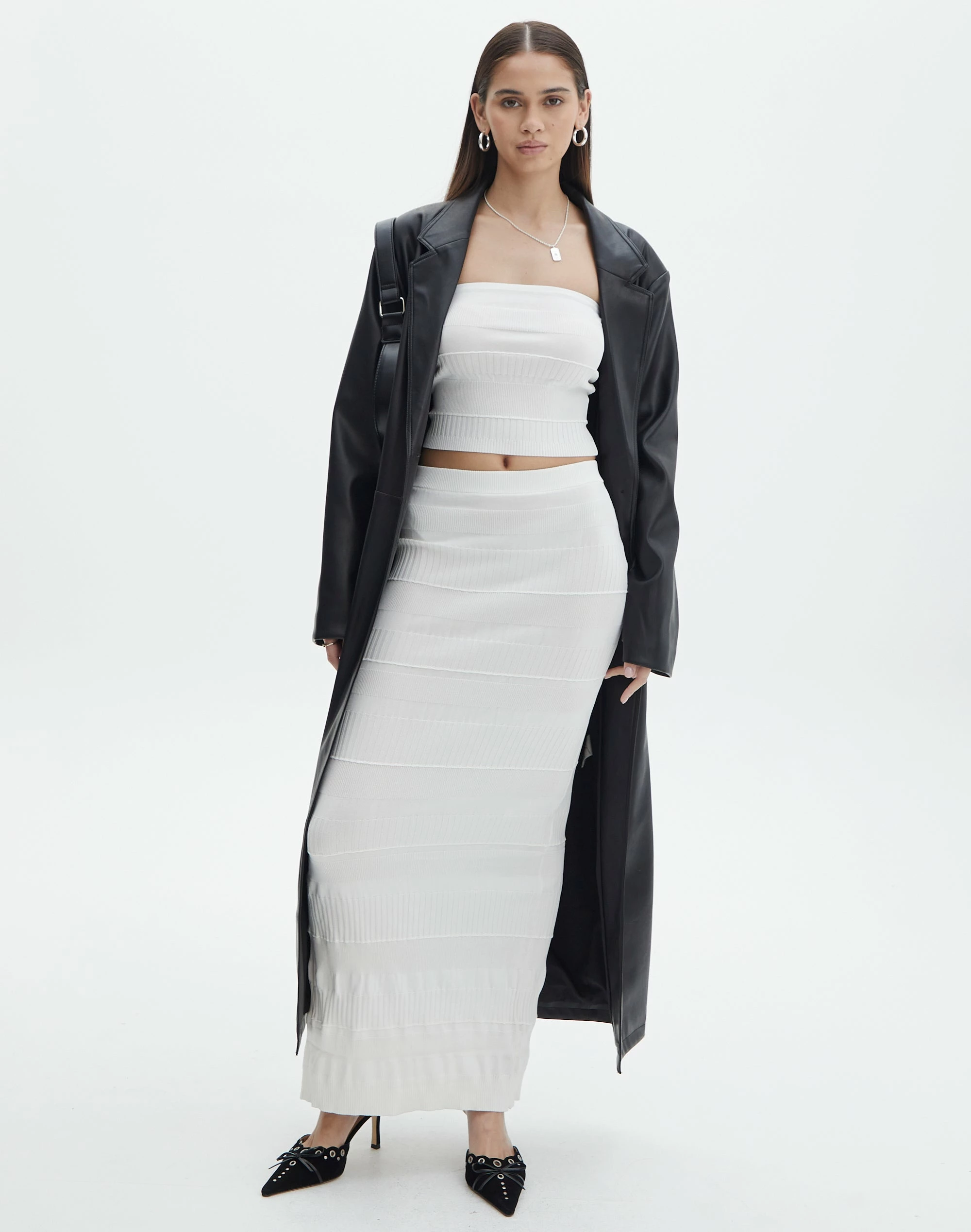 Contrast Rib Knit Bandeau 4 Contrast Rib Knit Bandeau - Image 2