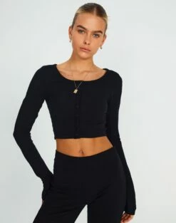 Zip Detailed Crop Tee -Glassons Store co peony longsleeve black front tc93716cot 4