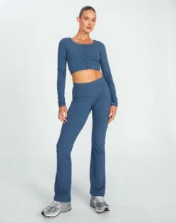 Button Up Cropped Long Sleeve Top 33 Button Up Cropped Long Sleeve Top -Glassons Store co peony pants moby dick front pw99628cot