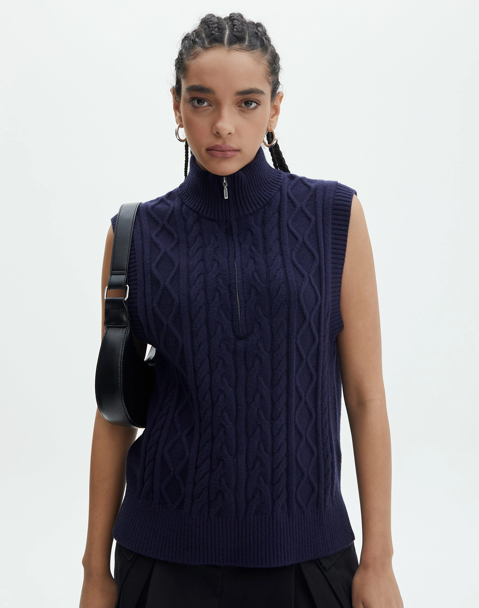 Cropped Cable Knit V Neck Jumper 16 Cropped Cable Knit V Neck Jumper - Image 14