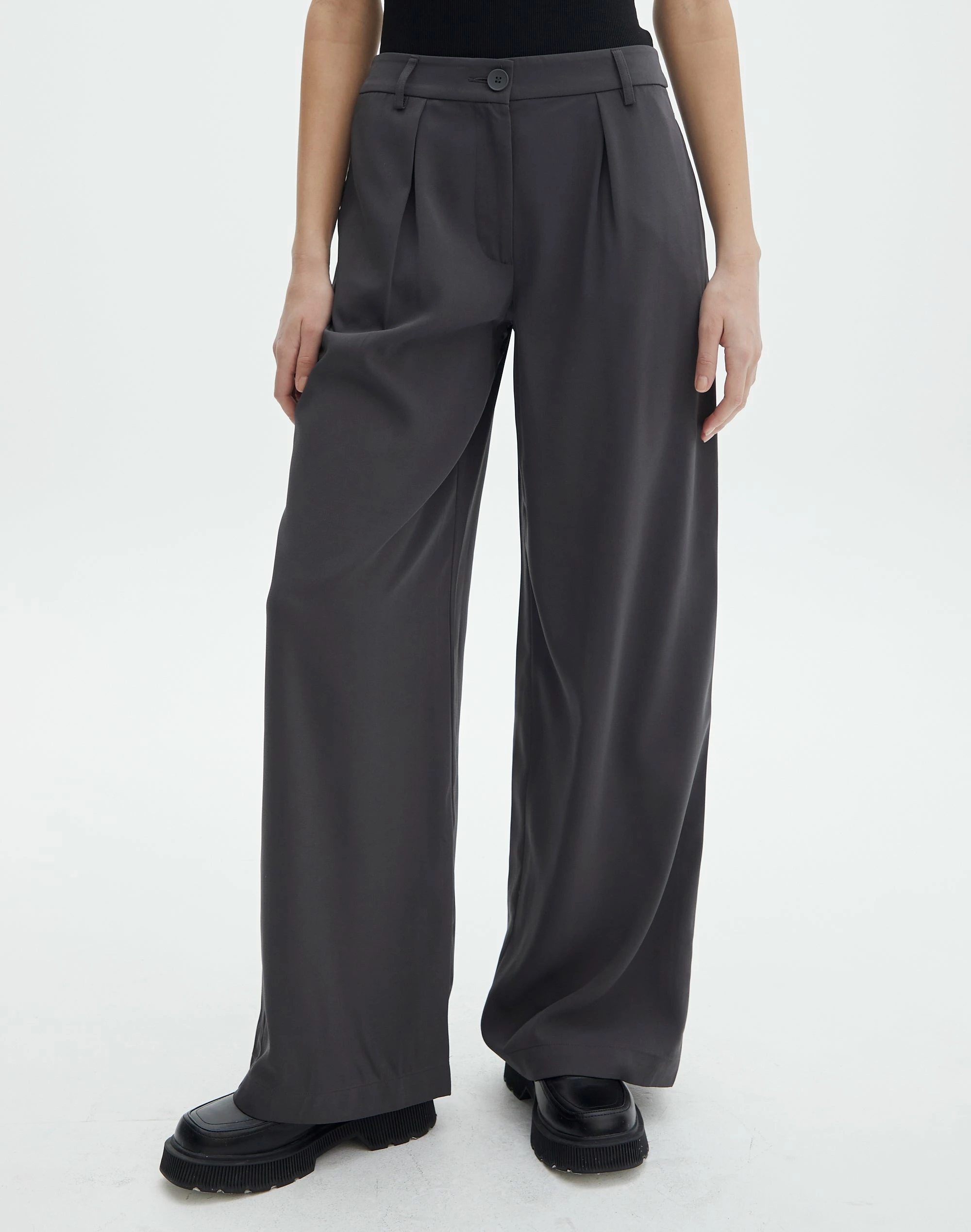 Mid Rise Relaxed Leg Pant 9 Mid Rise Relaxed Leg Pant - Image 7