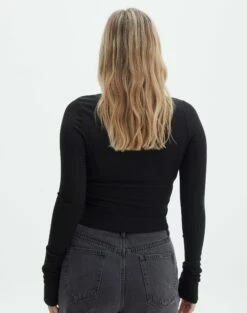 Scoop Neck Long Sleeve Crop Top -Glassons Store mylie wide rib scoop black back tl111290vis