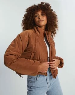 Active Seamless Ribbed Contour Cropped Tank -Glassons Store r eddie funnel crop puffer bisque bronze front cs84145rpln