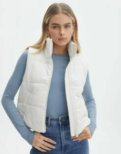 Cropped Puffer Vest -Glassons Store r sloan cropped puffer vest bad to the bone front vs49501rcml 1